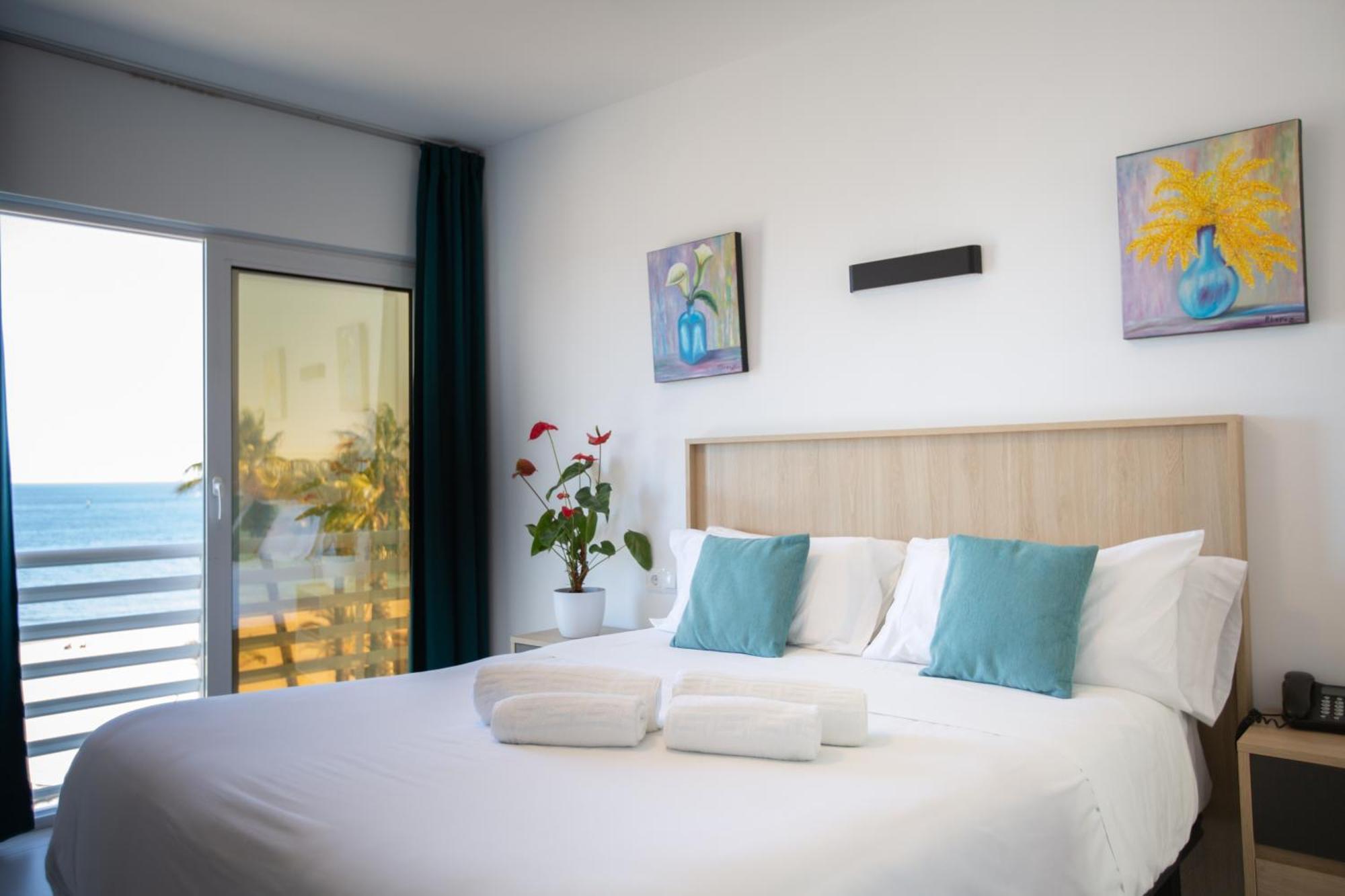 Hotel Mediterraneo By Croma Estepona Buitenkant foto