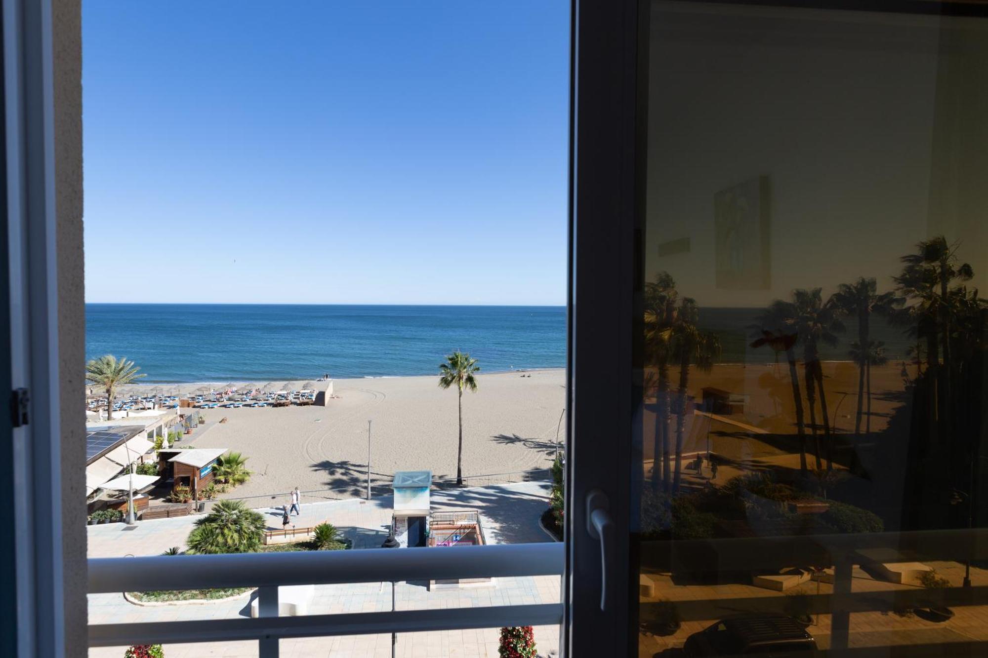 Hotel Mediterraneo By Croma Estepona Buitenkant foto