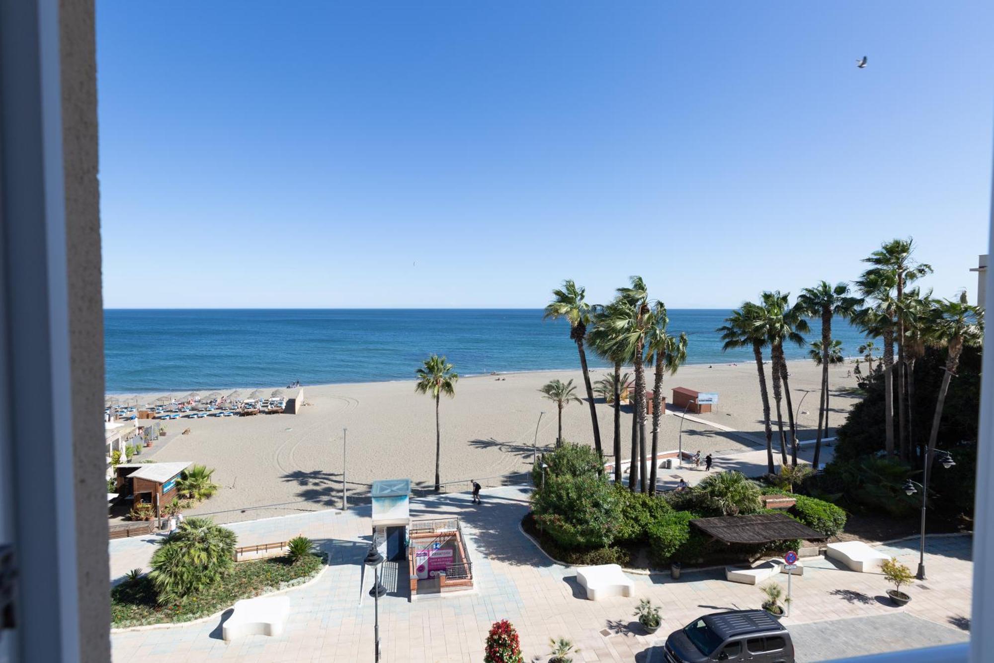Hotel Mediterraneo By Croma Estepona Buitenkant foto